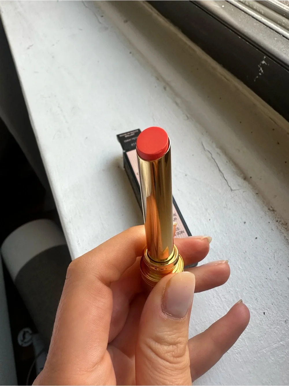 Gucci Rouge de Beauté Brilliant Shine Glow & Care Lipstick — Emmy Petal